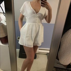 Vici size small pocketed white romper